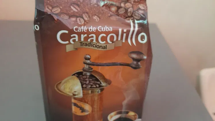 Pasta de tomate concentrado 380 y café caracolillo 230 gr 1400 venta mínima 1caja
