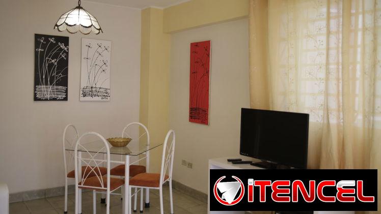 Se renta apartamento independiente de 1 habitación en calle 25 y B, Vedado.