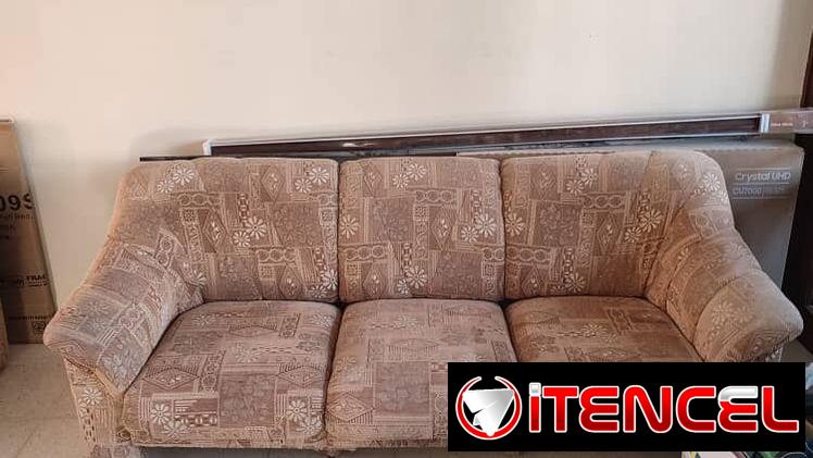 Se vende juego de sala y de comedor