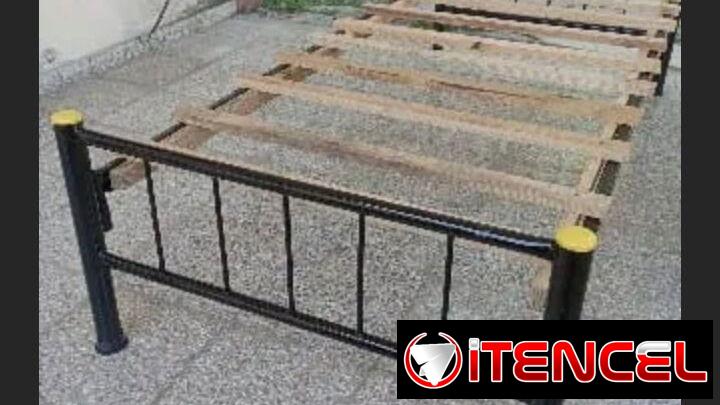 Camas Camera o 3/4 modelo cuadrada,con colchón de muelles ,entrega a domicilio incluida en toda la Habana