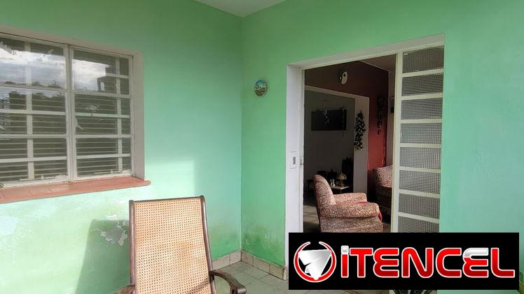 PROPIEDAD EN VENTA – 10 DE OCTUBRE, JUAN DELGADO  💰 PRECIO: 45,000 USD 🔥 TIPO DE GAS: Gas de Balita   🏠 ESTILO Y CONS