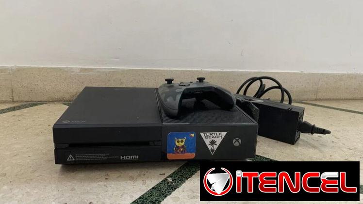 Xbox one de 500gb con un mando 10 juegos como nuevo