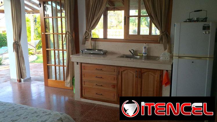 Alquiler de casa en la playa con piscina. Renta de casa en la playa con piscina en Santa María
