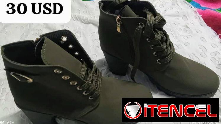 Zapatos de mujer y hambre