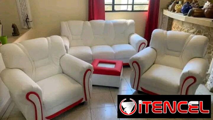 Muebles listos para Entregar (Sofá, Butacas y Mesita)