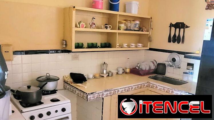 VENTA APTO PLAYA 44 Y 23 PRÓXIMO AVE 31. CAPITALISTA 2/4, BALCÓN A LA CALLE, 2DO PISoO. 30 MIL USD AJUSTABLE 53356139