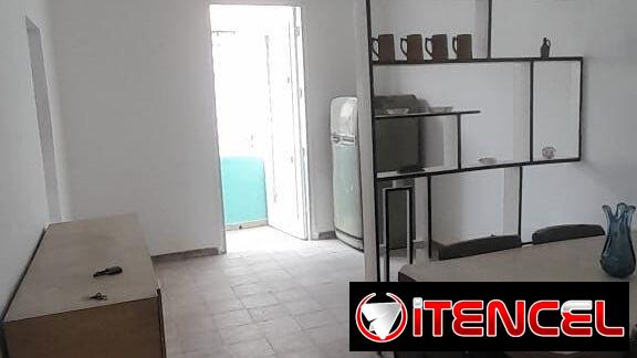 Excelente apartamento en venta en el Cerro por el mercado de 4 caminos.