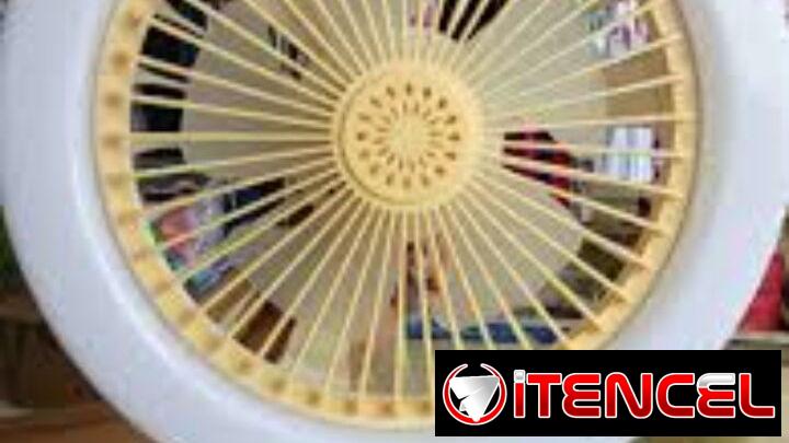 Lampara-Ventilador de techo llamar 78605934.
