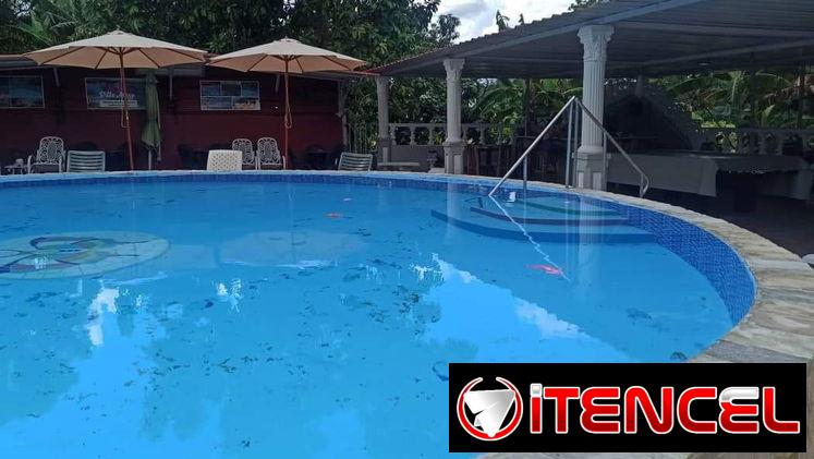 🏊🏻‍♀️ Disfruta de ésta pasadía con piscina en Boyeros. 👥Capacidad máxima para 60 personas
