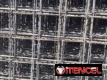 Mallas electrosoldada criollas 3×2 huecos 20×20 picada   a la mitad   en 2 pedazos  de 3×2 cada pedazo  vale  12500