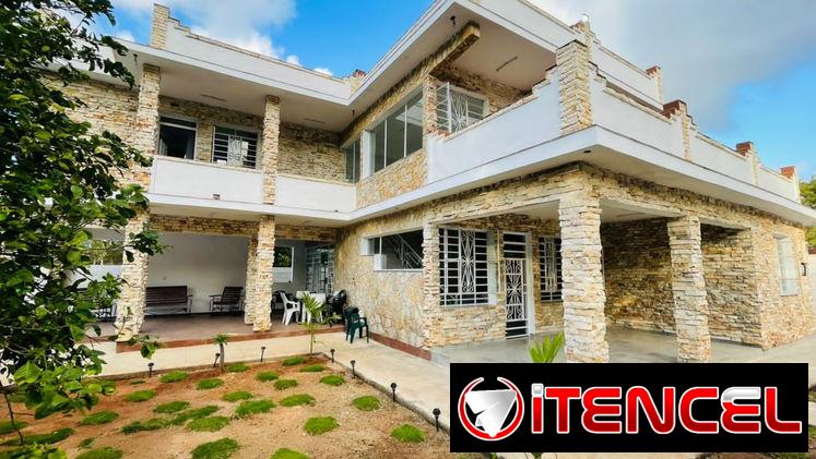 CASA DE RENTA NUEVA A ESTRENAR POR USTED PLAYA DE GUANABO, PISCINA GRANDE,  4 HABITACIONES , +53 52463651 WHATSAPP