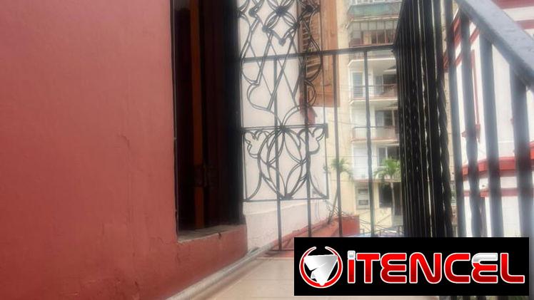 Apartamento en renta ,Ubicado en el Vedado cerca del hotel Habana Libre , zona muy céntrica, +53 52463651 ,Y