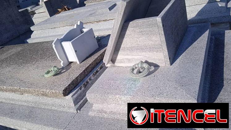 Bóveda con traspaso en el cementerio de colon