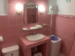 SE RENTA APTO INDEPENDIENTE EN EL VEDADO. ONE ROOM. 4TO PISO. WIFI.54026428