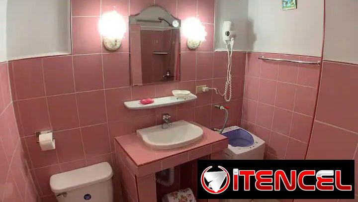 SE RENTA APARTAMENTO INDEPENDIENTE DE UNA HABITACIÓN CERCADE 25 Y O. VEDADO. 58858577