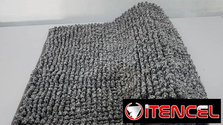 💜Alfombra de chenilla.  Material: microfibra, por debajo material antideslizante. – Medidas : 40cm de ancho x 60 cm de