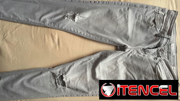 Pantalones nuevos y algunos de uso