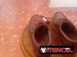 Zapatos deportivos de piel y forrados en piel. Todo cuero con suelas de goma españolas. (# 41-42) (8). Jaimanitas,playa.