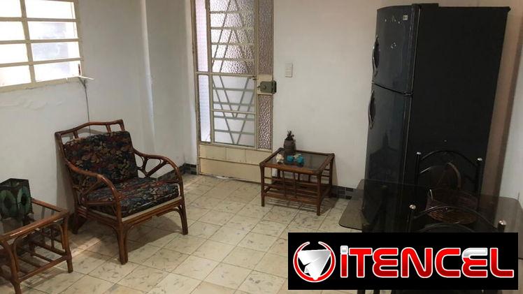 Se RENTA apartamento independiente en el VEDADO 300 usd renta lineal