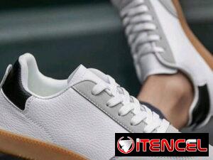 220d1bb70d05e5bf611955a10993384efa9daca5becc64dd4f8bf82f4015b70a-1