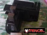 Piezas varias para LADA. Aceite castrol y líquido de frenos. También filtro de aire y radio para nissan