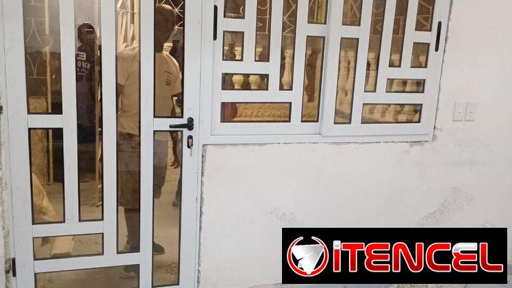 Puertas y ventanas de aluminio y cristal
