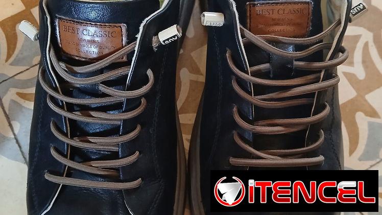 Zapatos negros de vestir de poco uso