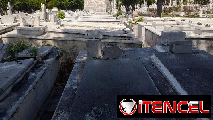 Vendo bóveda en cementerio de colon