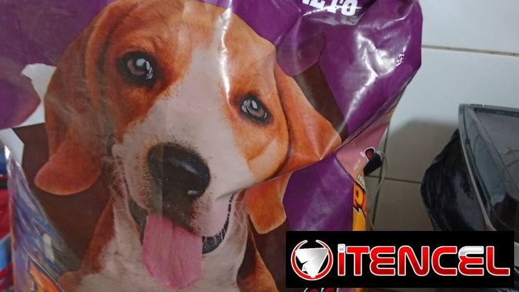 Se vende pienso de perro