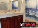 Hermosa propiedad de 2 niveles en Playa