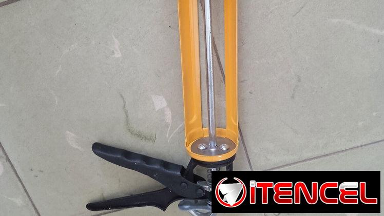 Pistola para poner silicona