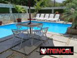 Renta casa a media cuadra del mar,playa Guanabo, 5 habitaciones climatizadas , paneles solares, piscina,+5352463651 J