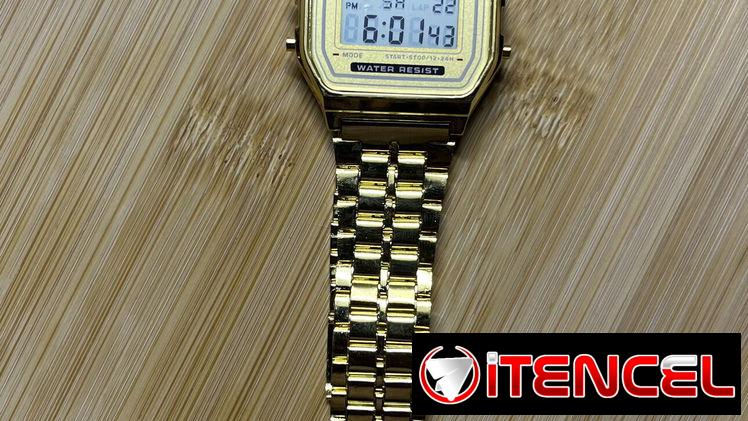 Reloj dorado para hombre, mujer , unisex,estilo Casio. Resistente al agua .