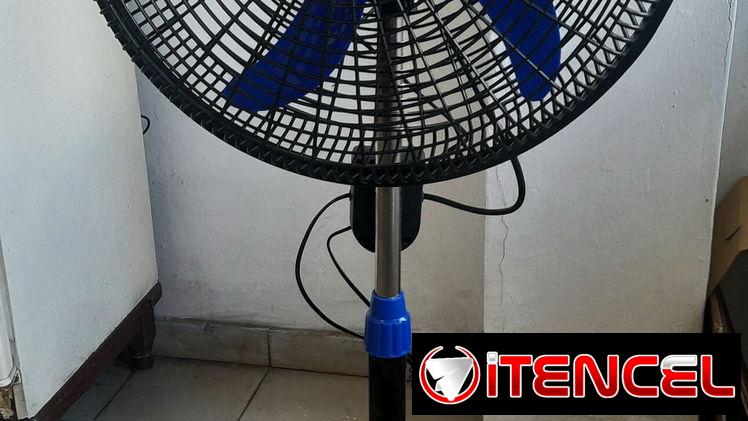 Ventilador de pie caja x 4 unidades x 90 usd
