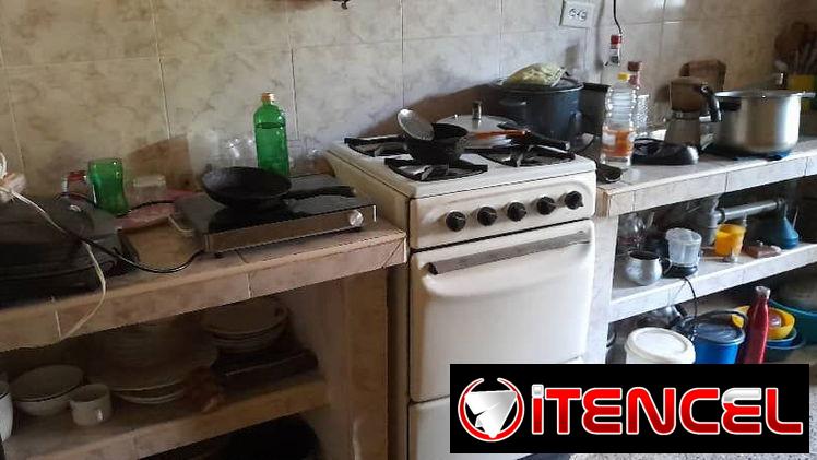 *108🏡Apto en venta en planta baja,de un Edificio de 20 aptos en el Casino Deportivo del año 1976*  😌*Muy amplio y fres