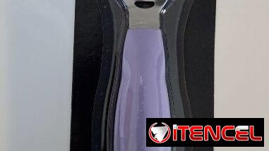 Mini lámpara,  pegamento para piedras, cuchilla para cayos, tintes,  juegos de tijeras y alicates.