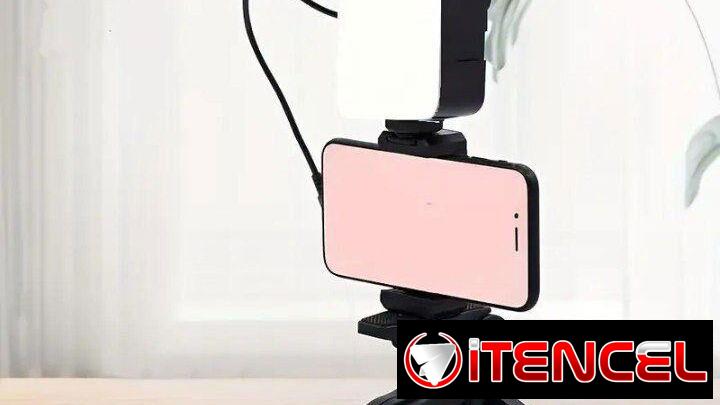 Trípode para teléfono móvil con micrófono y luz led