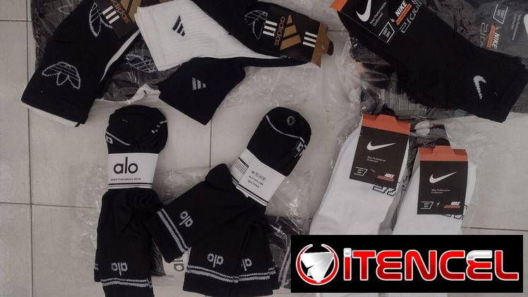 Medias por docena Nike, Adidas, alo . Céntricos Habana vieja