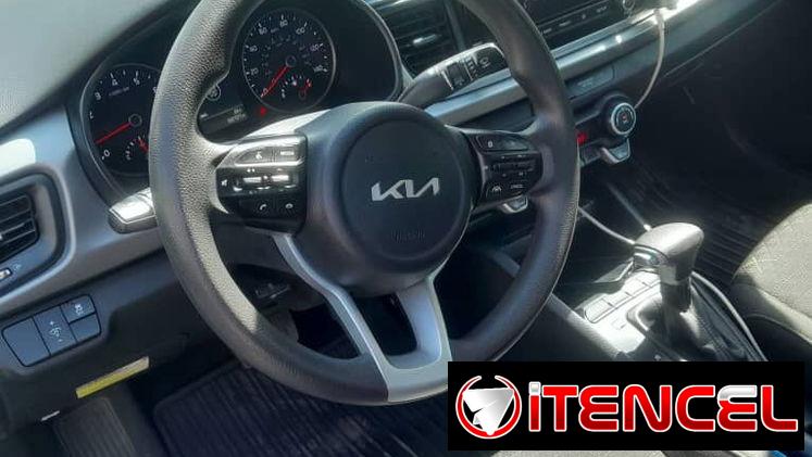 Vendo o negoceo Kia rio del 2023 en vin y circunvalación edición limitada 30 mil kilómetros