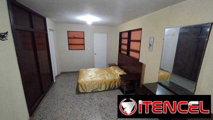 Rento apartamento amplio de 2 habitaciones ❄️