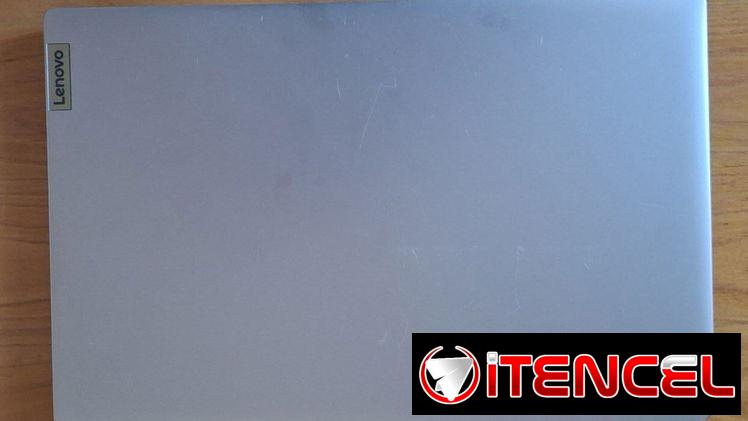 Laptop Lenovo 15ALC7 Ryzen 5 5500U 16GB 512GB SSD | 15.6” FHD Grado A Plus en La Habana