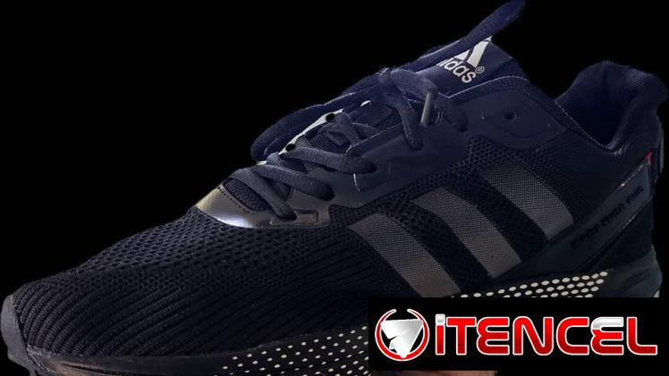 Zapatos Adidas de hombre 30 USD
