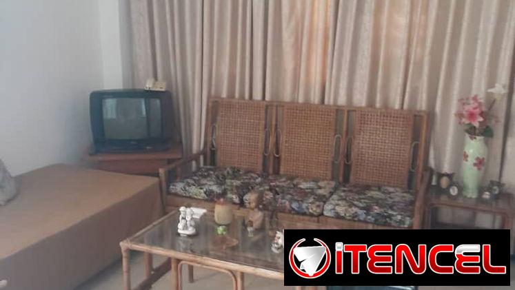 Apt 3 cuartos Playa 40mil 53582376