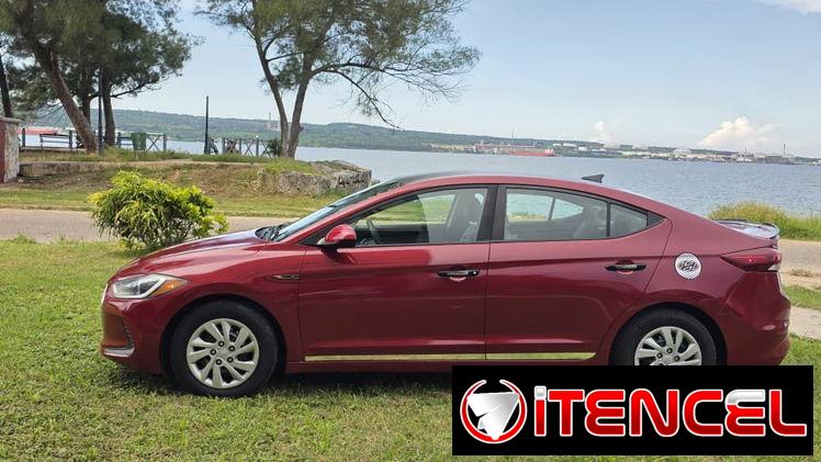 Vendo o Negocio en Hyundai Elantra, 2017 Carro importado