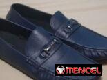 Se venden zapatos …GUESS… numero 13/47—52439036—Lawton 10 de octubre—