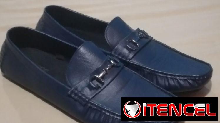 Se venden zapatos …GUESS… numero 13/47—52439036—Lawton 10 de octubre—