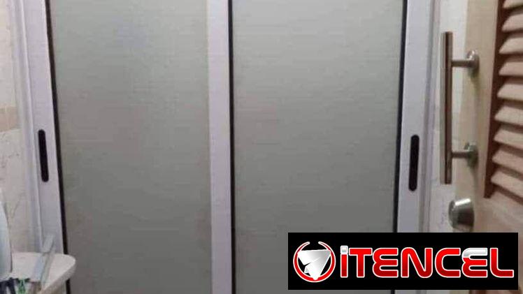 Mamparas de baño en aluminio..trabajos por m²..170usd..precio o calidad..austed decide