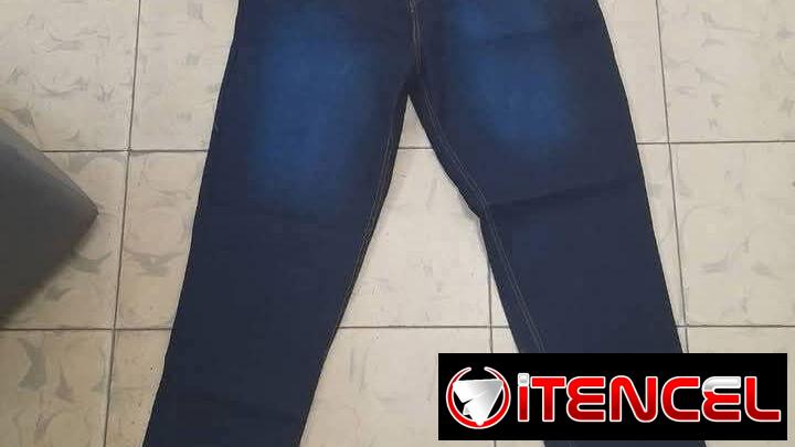🔥Pantalones de hombre de mezclilla elastizado ⚫ Negro (32 al 40) 🔵 Azul Valdés (30 al 44) 💰 8,800 MN | 16 USD