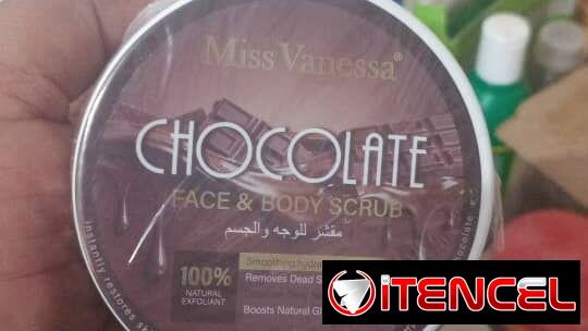 Crema exfoliante para la cara y el cuerpo