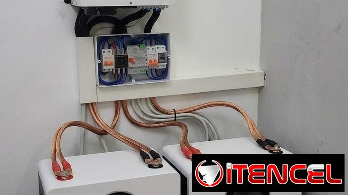 KIT INVERSOR MUST 6000 W CON DIS BATERÍAS SAKO 5 kwh y 200 Ah